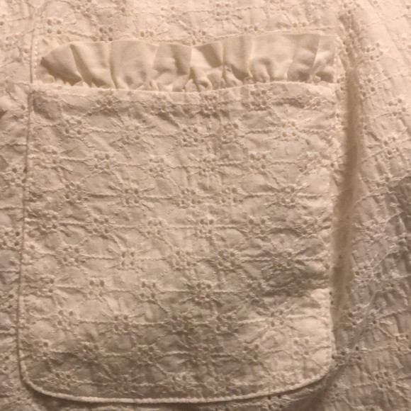 Susan graver white eyelet jacket, fully lined. Size L, 100% cotton ruffle trim - Picture 5 of 6